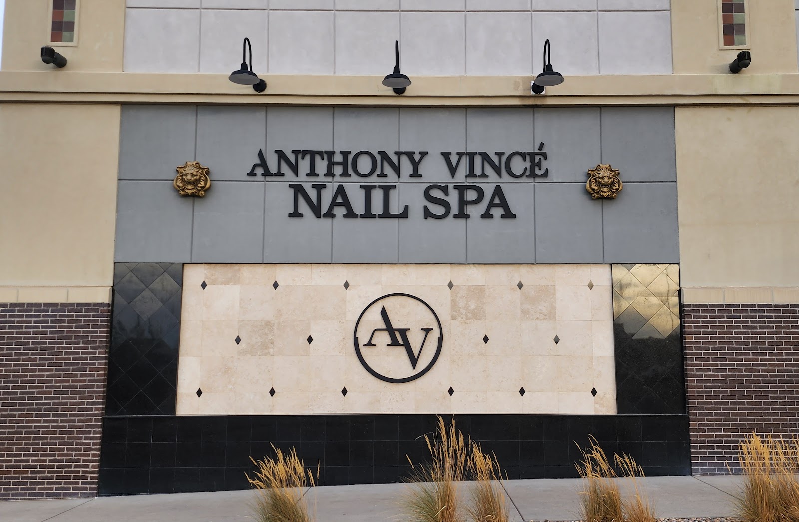 Anthony Vince' Nail Spa nail photo 4